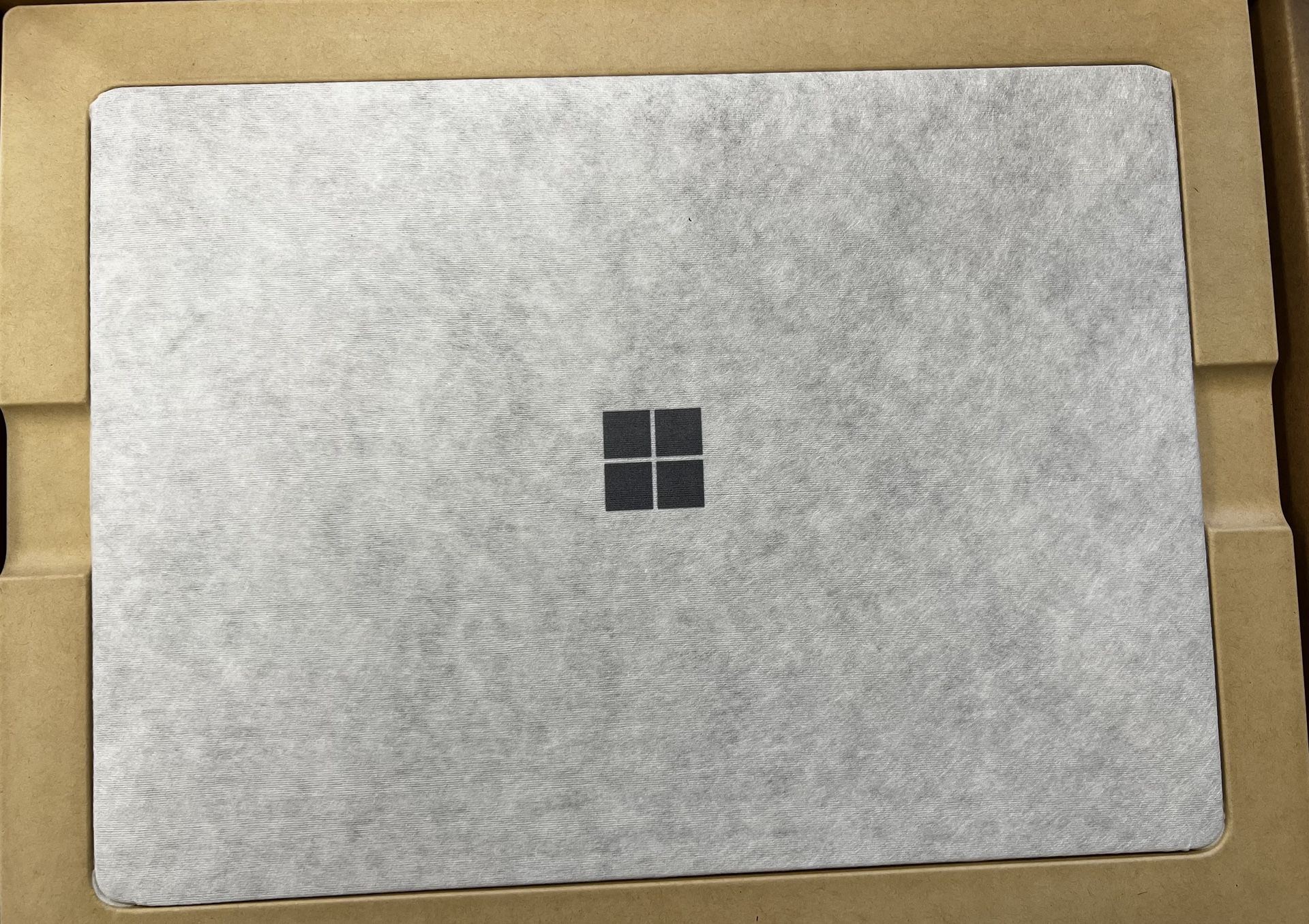 Microsoft surface Laptop 5 
