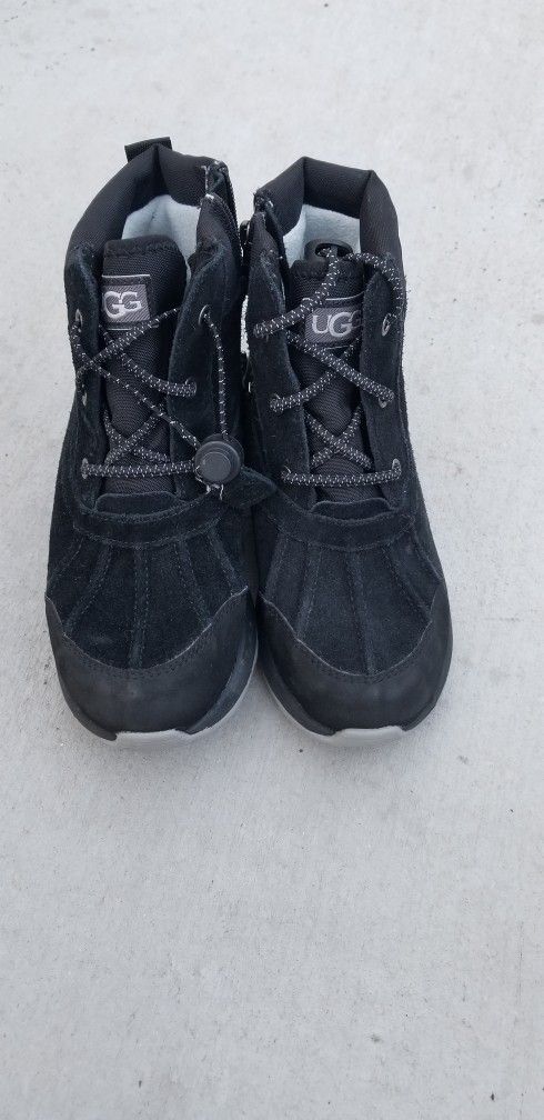 Girl UGG boots