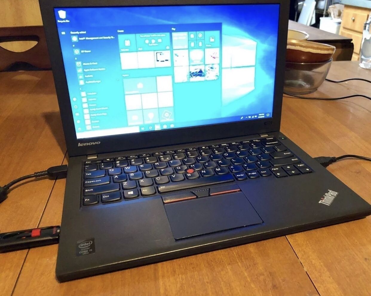 Lenovo ThinkPad X250 Win10 8GB 128 SSD 2.30Gz