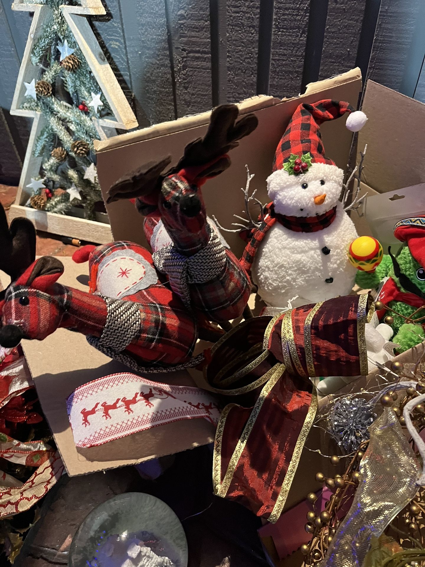 Free Christmas Stuff Decor