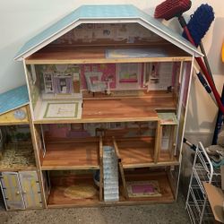 Children Dollhouse 