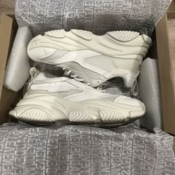 Steve Madden Designer Shoes (Men size 9.5) 