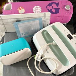 Cricut Machines Set 