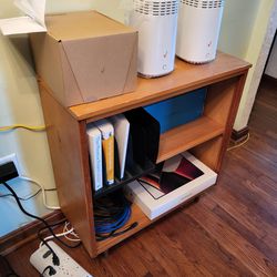 2 Shelf Bookshelf /TV Stand