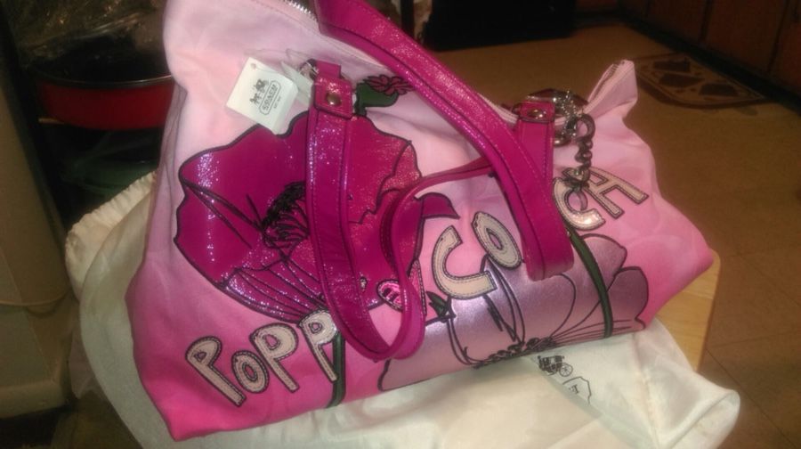 A coach pink big bag
