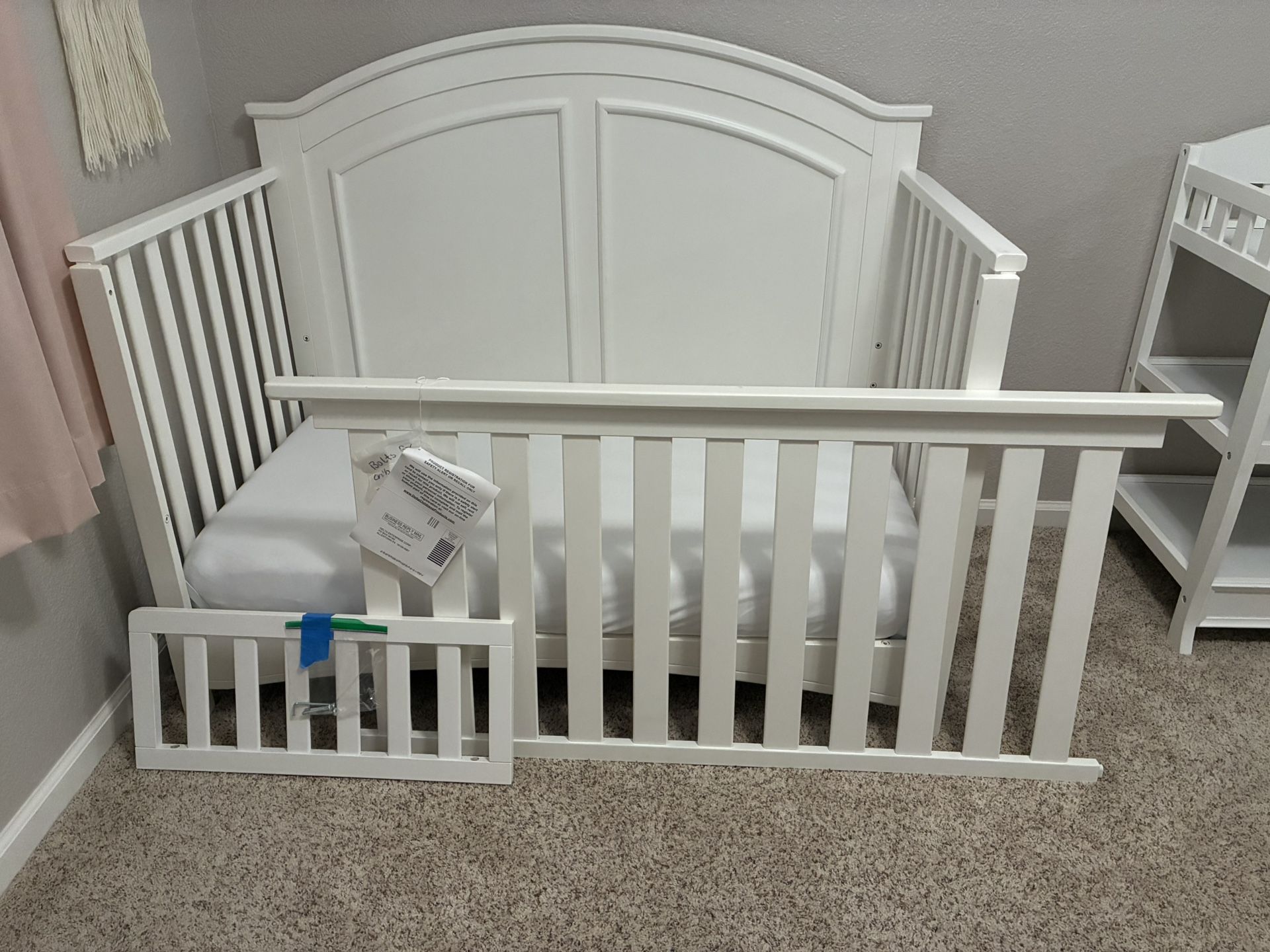 Baby Furniture Delta children