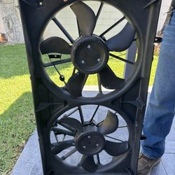 2014 Chevrolet Silverado Radiator Fan 