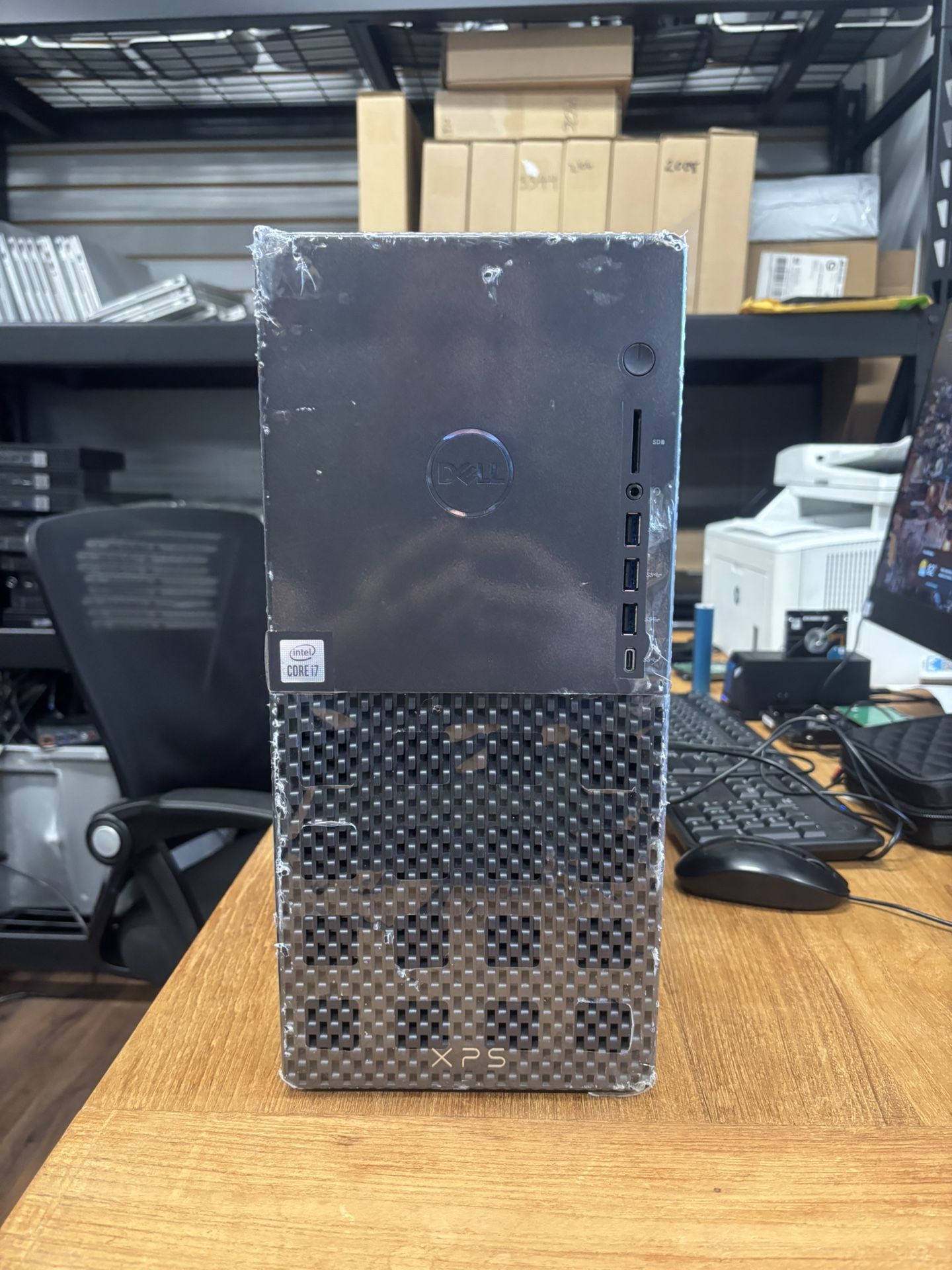 Dell XPS 8940 10th Gen Core i7, 16gb RAM,1Tb HDD, 256gb SSD, built in WiFi, Windows 11 Pro installed comes with power cord.