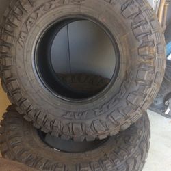 2 Tires.    37x12.5.   17”.  8 Ply