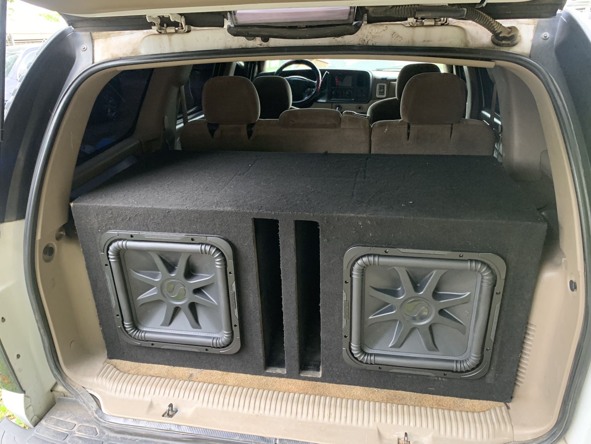 CAR AUDIO SYSTEM