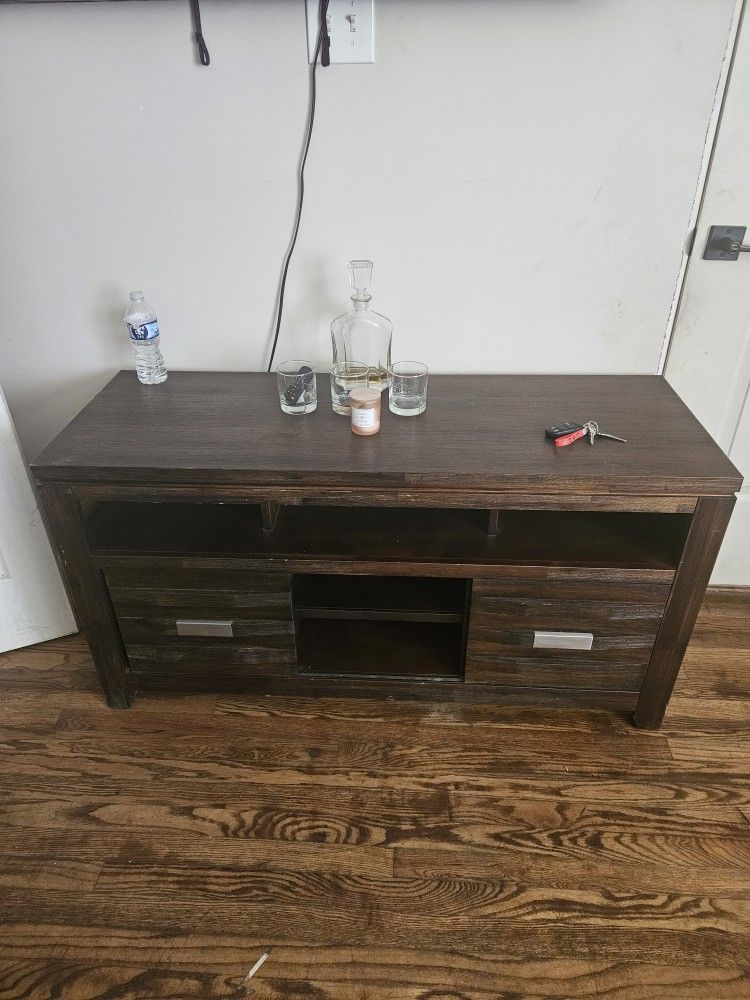 TV Estand