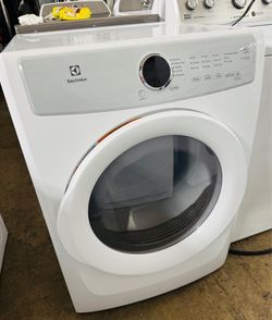 Electrolux Front-Load Dryer – Excellent Condition