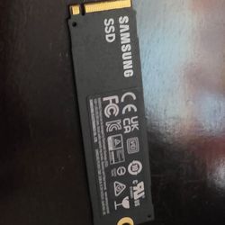 Samsung 990 pro 2TB SSD