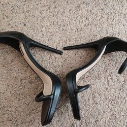 Sz 9  black High Heel Shoes