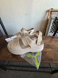 Beige Crocs Sandals- soho y strap size 7