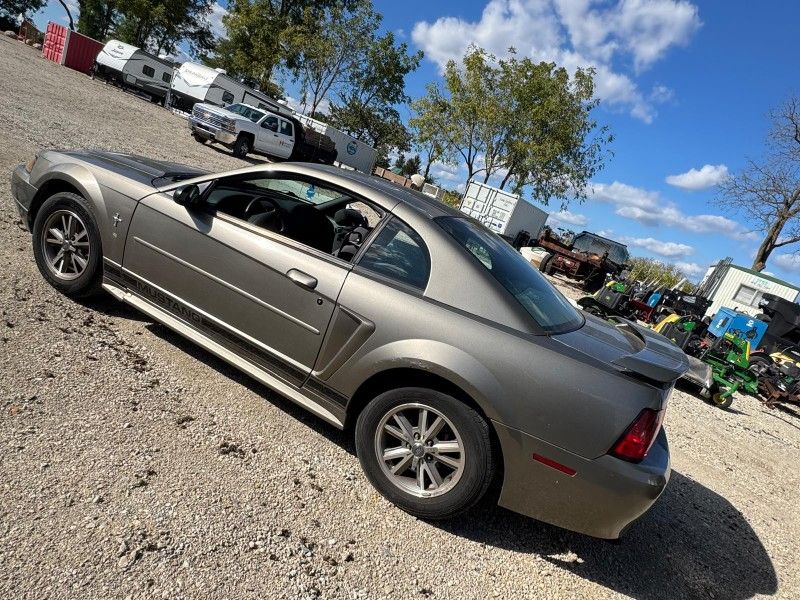 2002 Ford Mustang