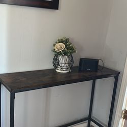Entry table wood