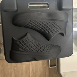 KOBE 3 LOW PROTRO LIMITED EDITION PURPLE