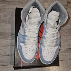 Jordan  1 Retro High Hyper Royal Smoke Grey Size 9.5