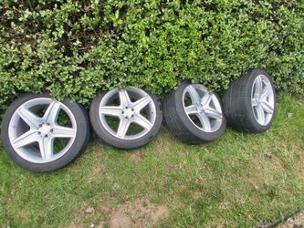 Used Mercedes Benz wheels & tires 285/40 R21 108V M+S  Pirelli scorpion verde