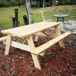 **NEW** Picnic Tables