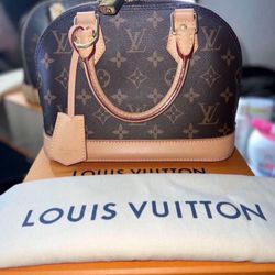 Louis Vuitton Alma BB With Strap