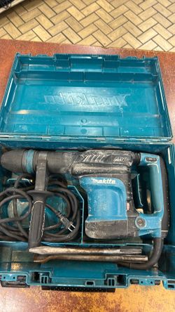 Makita HM0871C SDS-max AVT demolition hammer /breaker