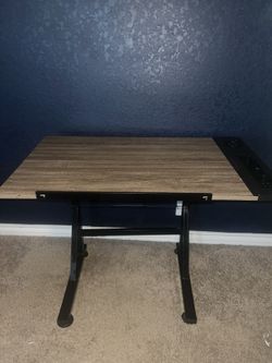 Art Desk/ Sketching Table Adjustable