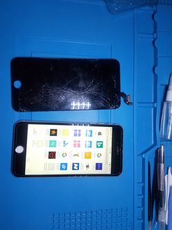 iPhone cracked screen