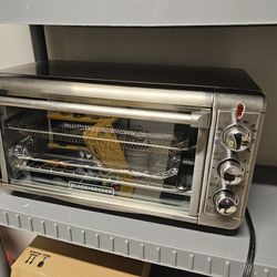 Black + Decker
With an Air fry fan inside, very clean working well. Inside tray always had aluminum foil so it is grease-free, has a tray down it pick