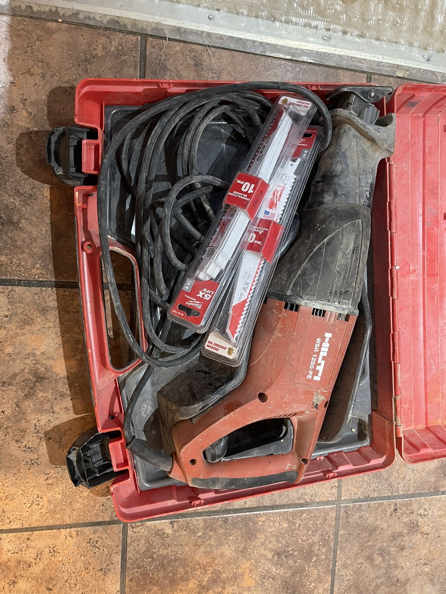 Hilti Saw