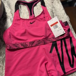 Girl’s Nike Set (New W/Tags)