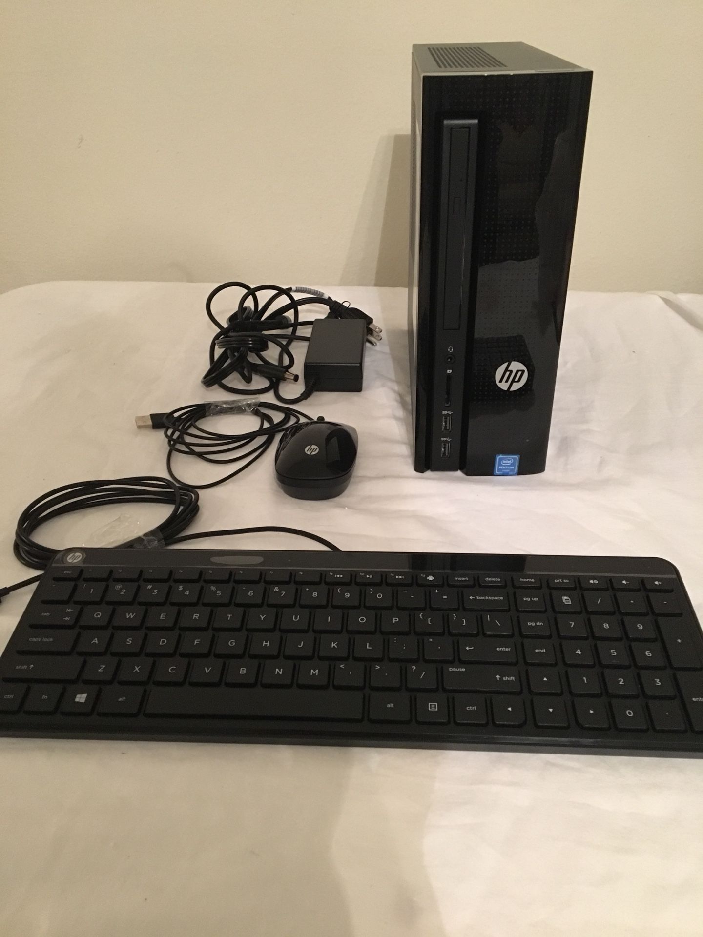 HP Slimline 270-a010 Desktop PC with Intel Pentium J42