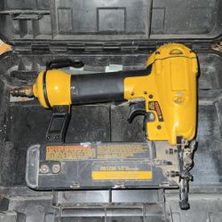 Dewalt 18g Nail Gun 