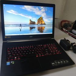 Acer Aspire V17 Nitro Black Edition DESKTOP-Q2D4PFDfor gaming 237gb w/ windows 10 Home- 