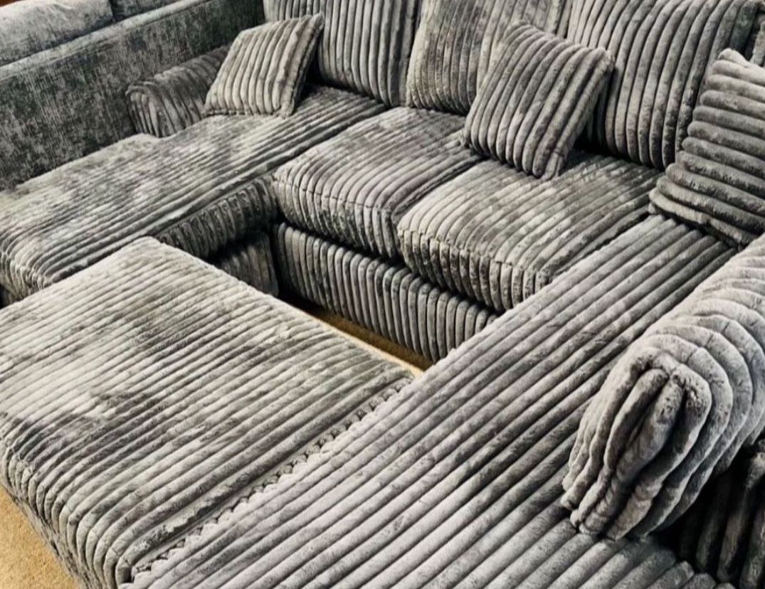 DOUBLE CHAISE SECTIONAL