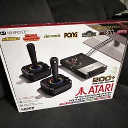 Atari Game System New With 200 Games And 2 Controls