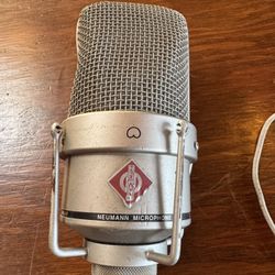 Neumann TLM49