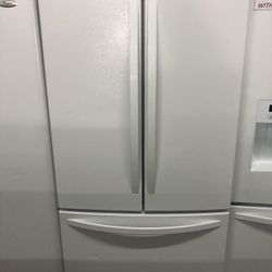 33” Wide White French Door Refrigerator With Ice Maker 