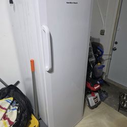 11 Cu Ft Upright Freezer in White