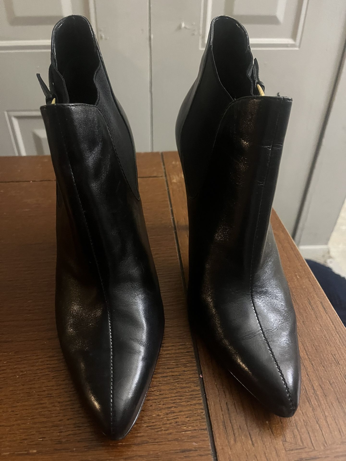 Used women's ankle boots