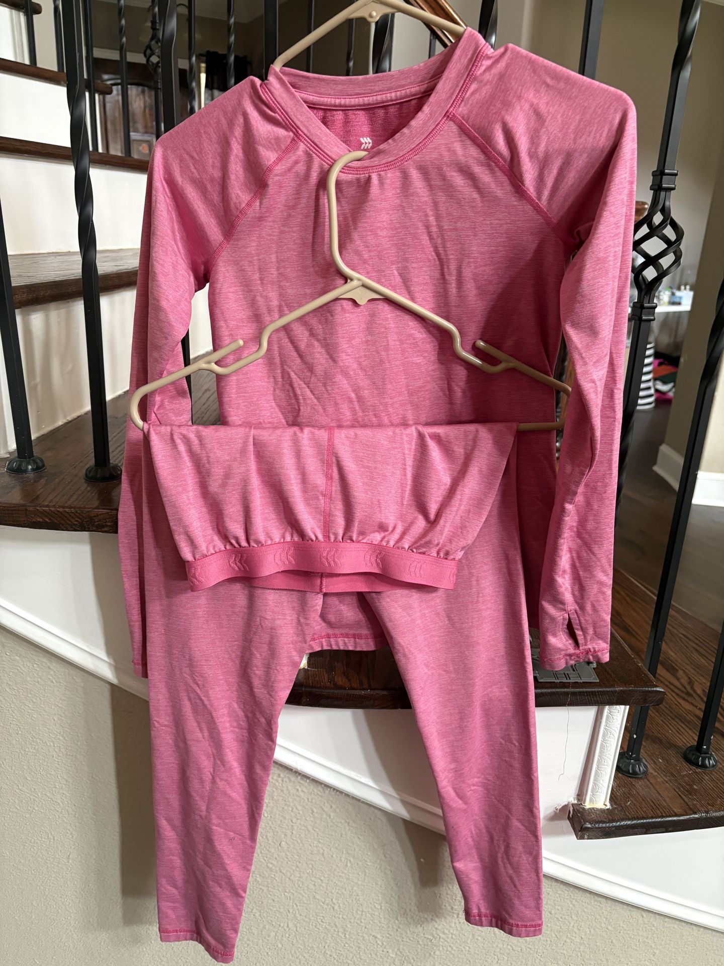 10/12 Pink Thermals