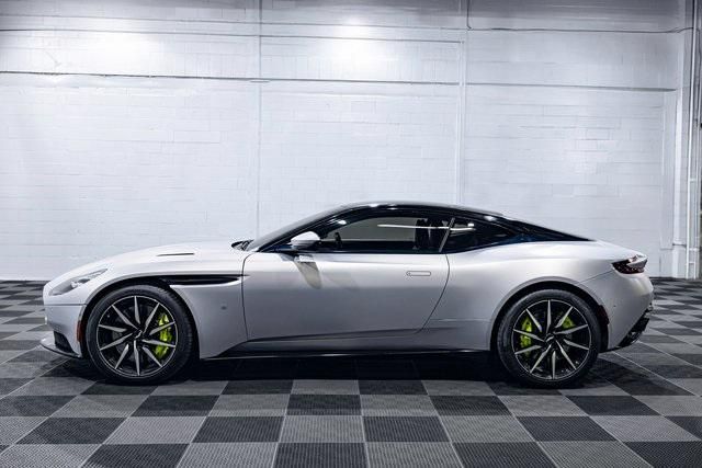 2017 Aston Martin DB11