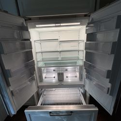 Sub-Zero 42” French Door Fridge