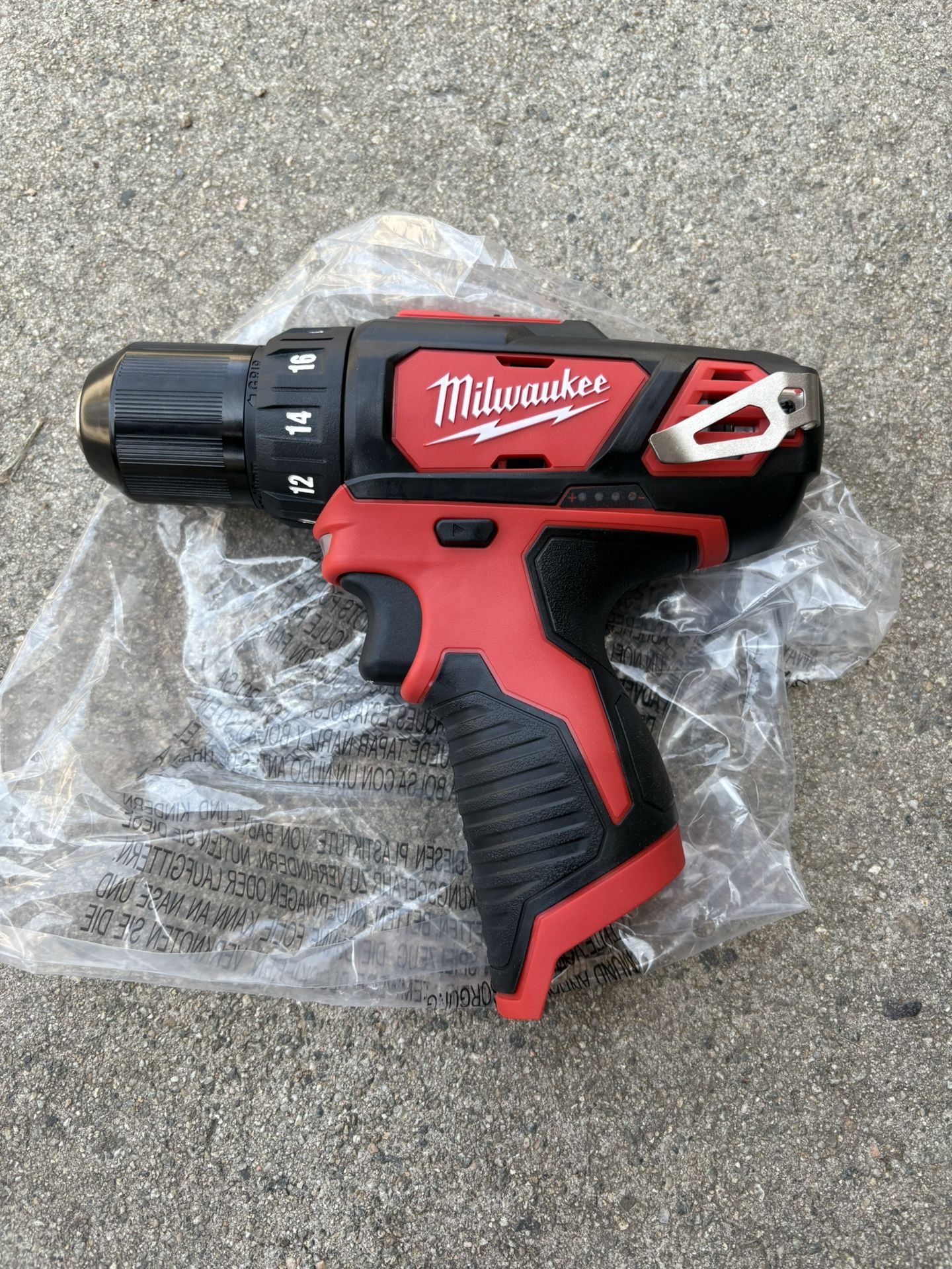 Milwaukee M-12 Drill Driver. 2407-20. Tool Only