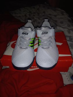 Nike Team Hustle Quick size 2Y