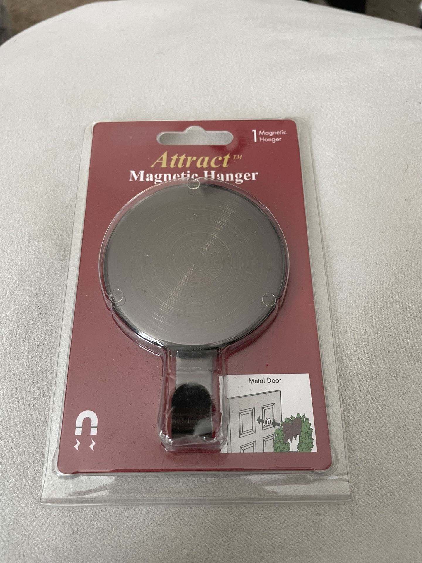Attract Magnetic Hanger