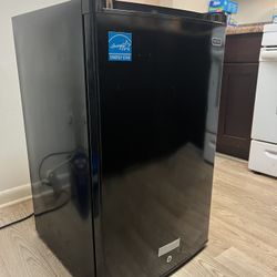 Mini Ever Star Fridge