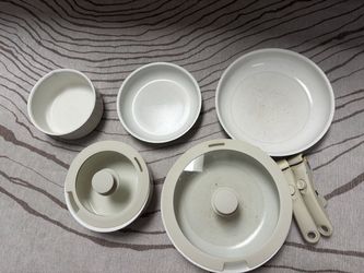 Bazova Nonstick ceramic Coating Cookware Set 9 pieces set with two lids and 2 detachable handles