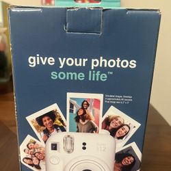 Fujifilm instax Mini 12 + Film 